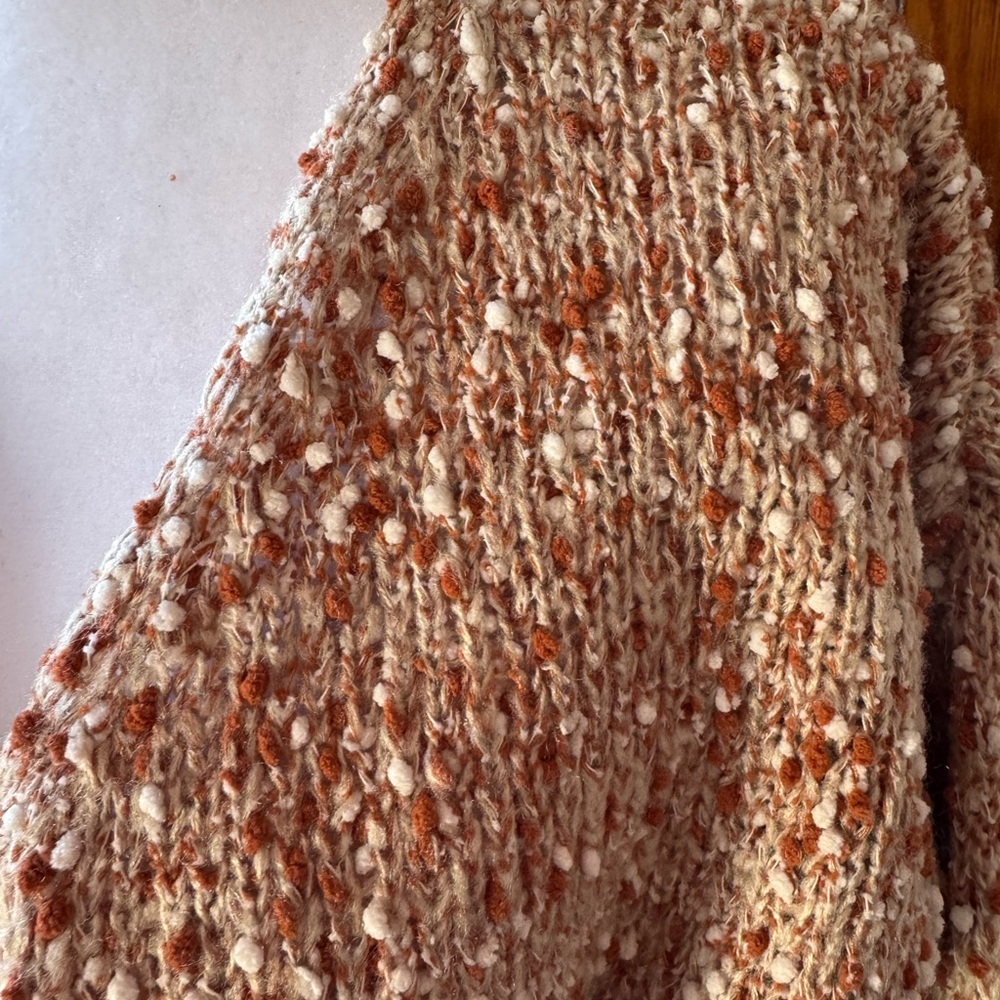 J.O.A. Textured Knit Sweater in Cream and Burnt Orange - Picture 2 of 5